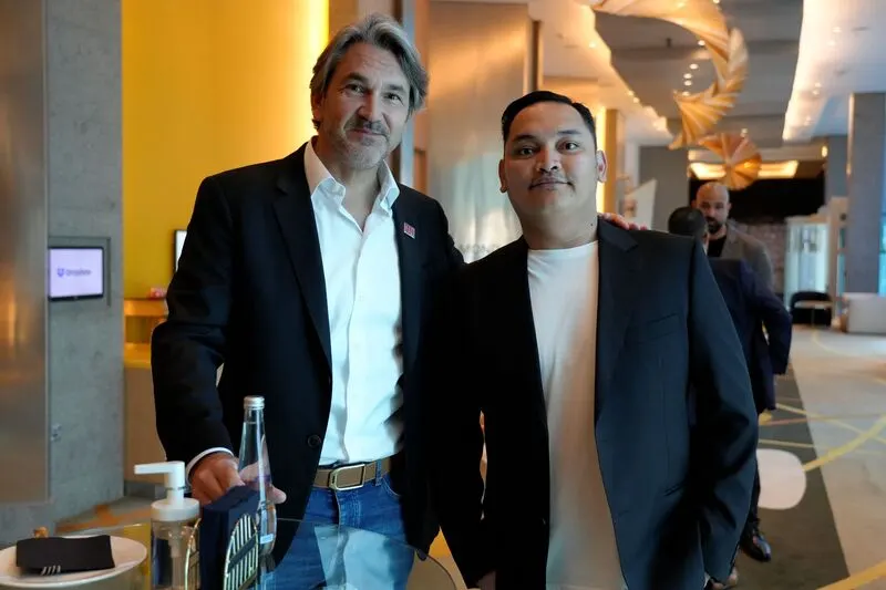 Dropbox partners with VAD Technologies in the Middle East